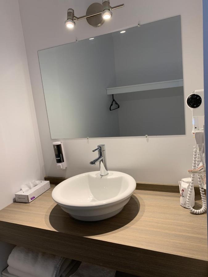 Le Rond Point Motel 2*